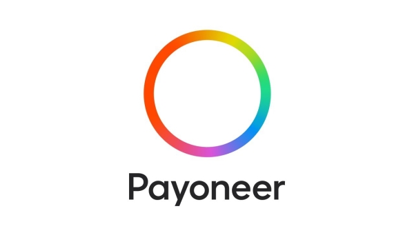 Payoneer і традиційні банки: Порівняння платіжних комісій для ІТ-галузі України